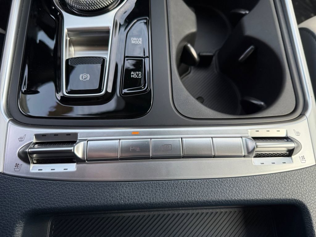 New 2026 Kia Carnival SX FWD image 20