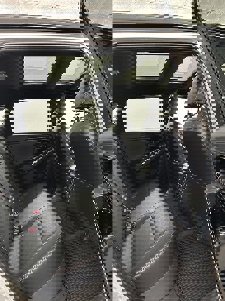 Used 2023 Toyota bZ4X Limited image 34