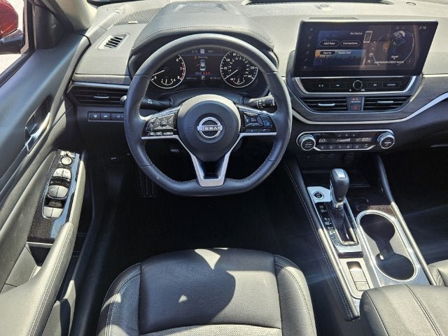 Used 2024 Nissan Altima 2.5 SL FWD image 13