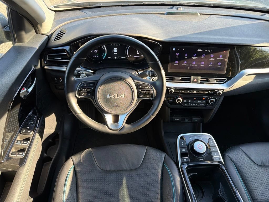 Certified 2022 Kia Niro EX Premium w/ Cold Weather Package FWD image 26