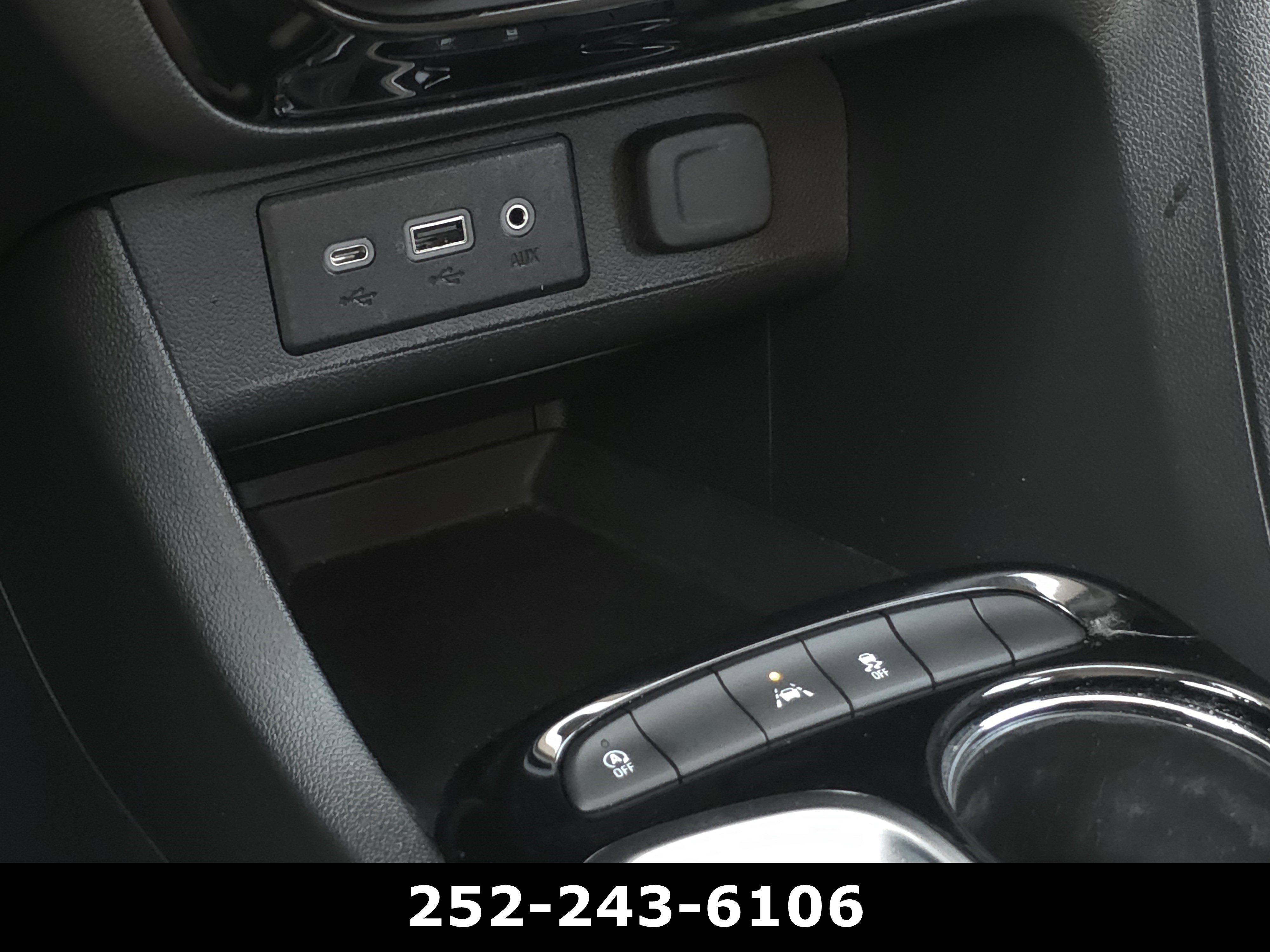 Used 2021 Buick Encore GX Select w/ Sport Touring Package FWD image 14