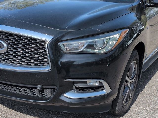 Used 2019 INFINITI QX60 Luxe w/ Essential Package AWD/4WD image 9