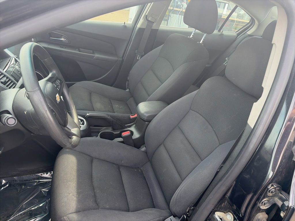 Used 2016 Chevrolet Cruze LT w/ Sun And Sound Package image 11