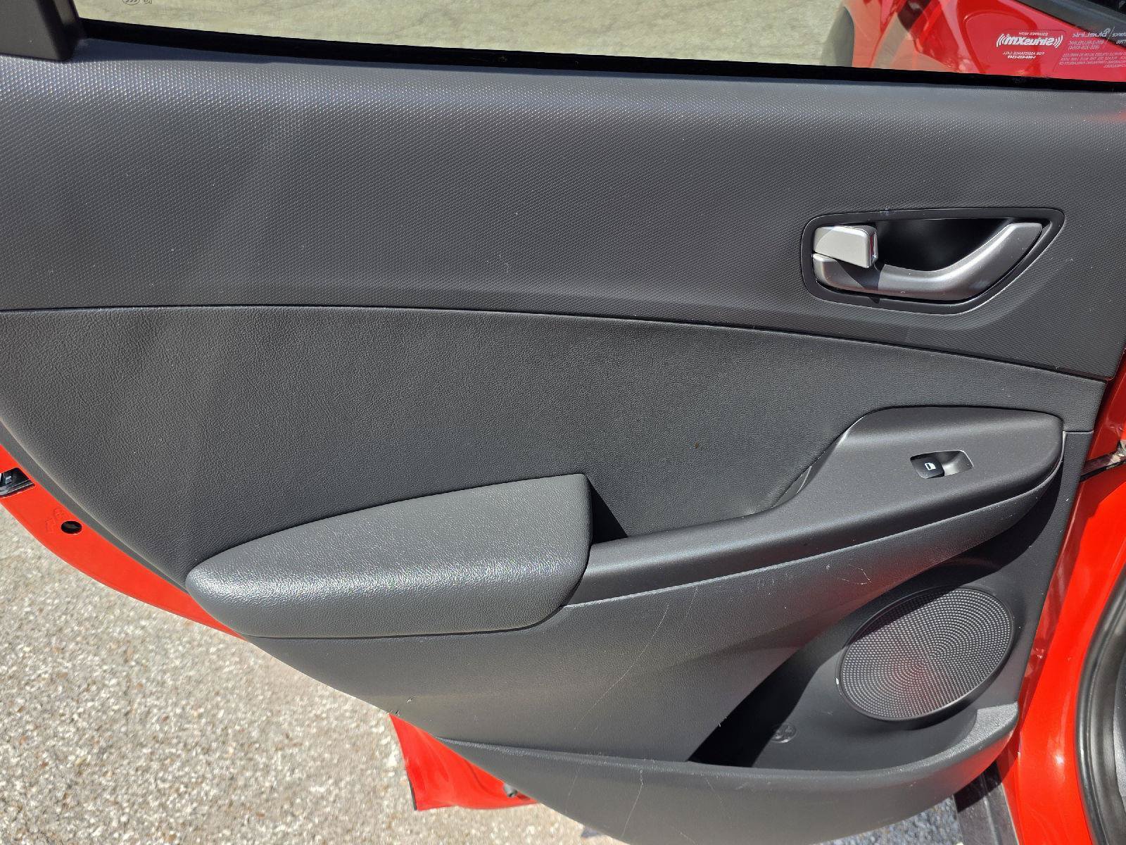 Used 2019 Hyundai Kona Ultimate AWD/4WD image 39