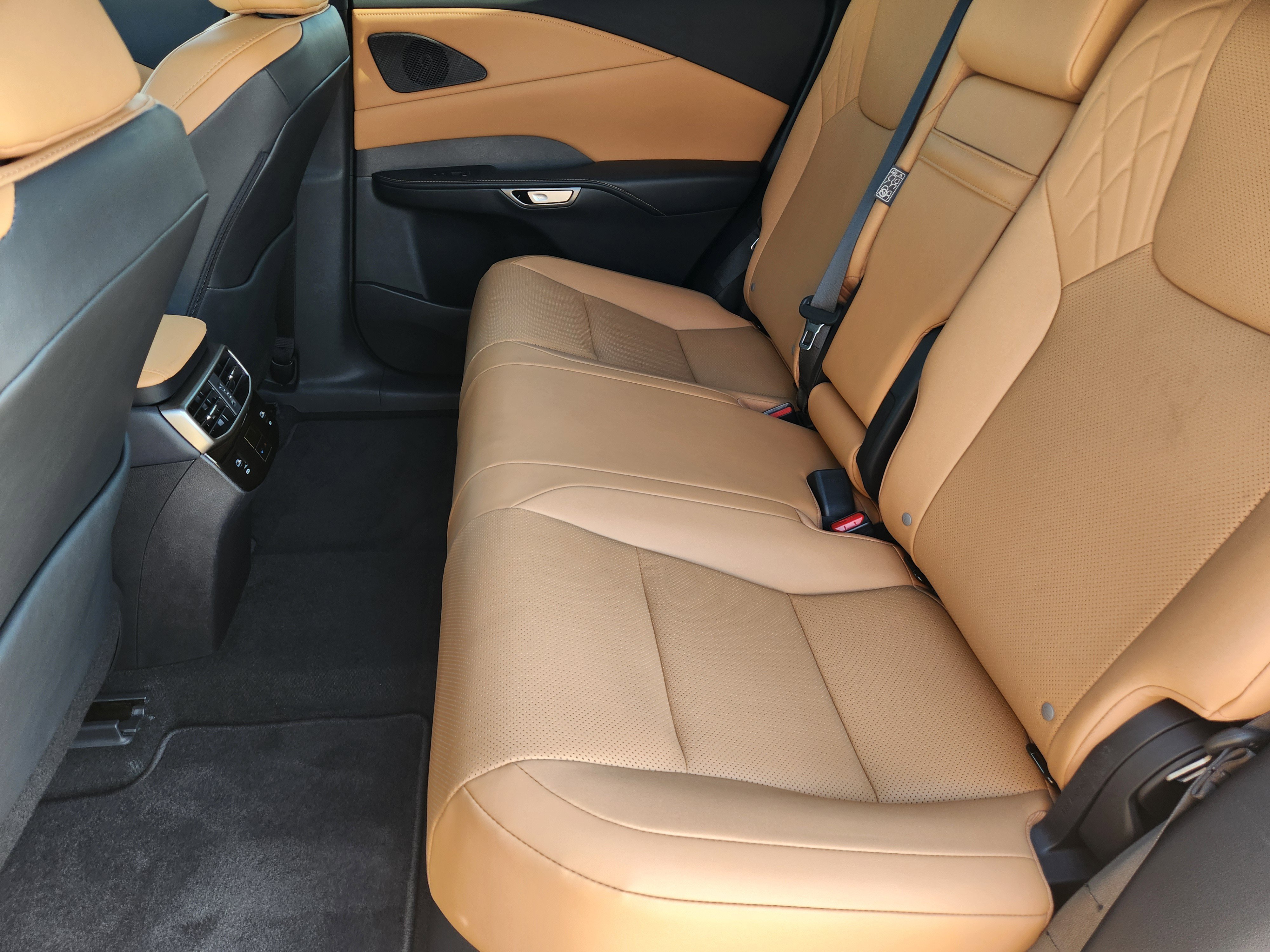 Used 2025 Lexus RX 350 FWD w/ Technology Package image 36