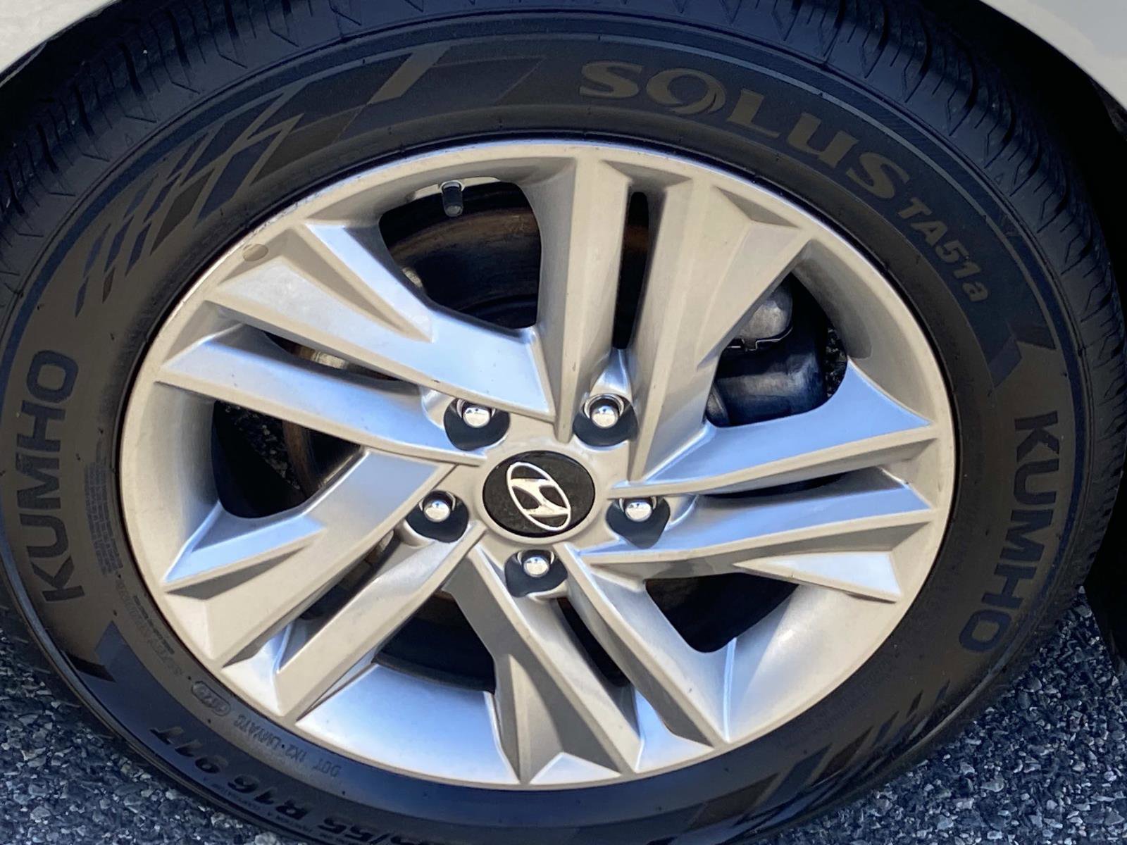 Used 2019 Hyundai Elantra SEL FWD image 24