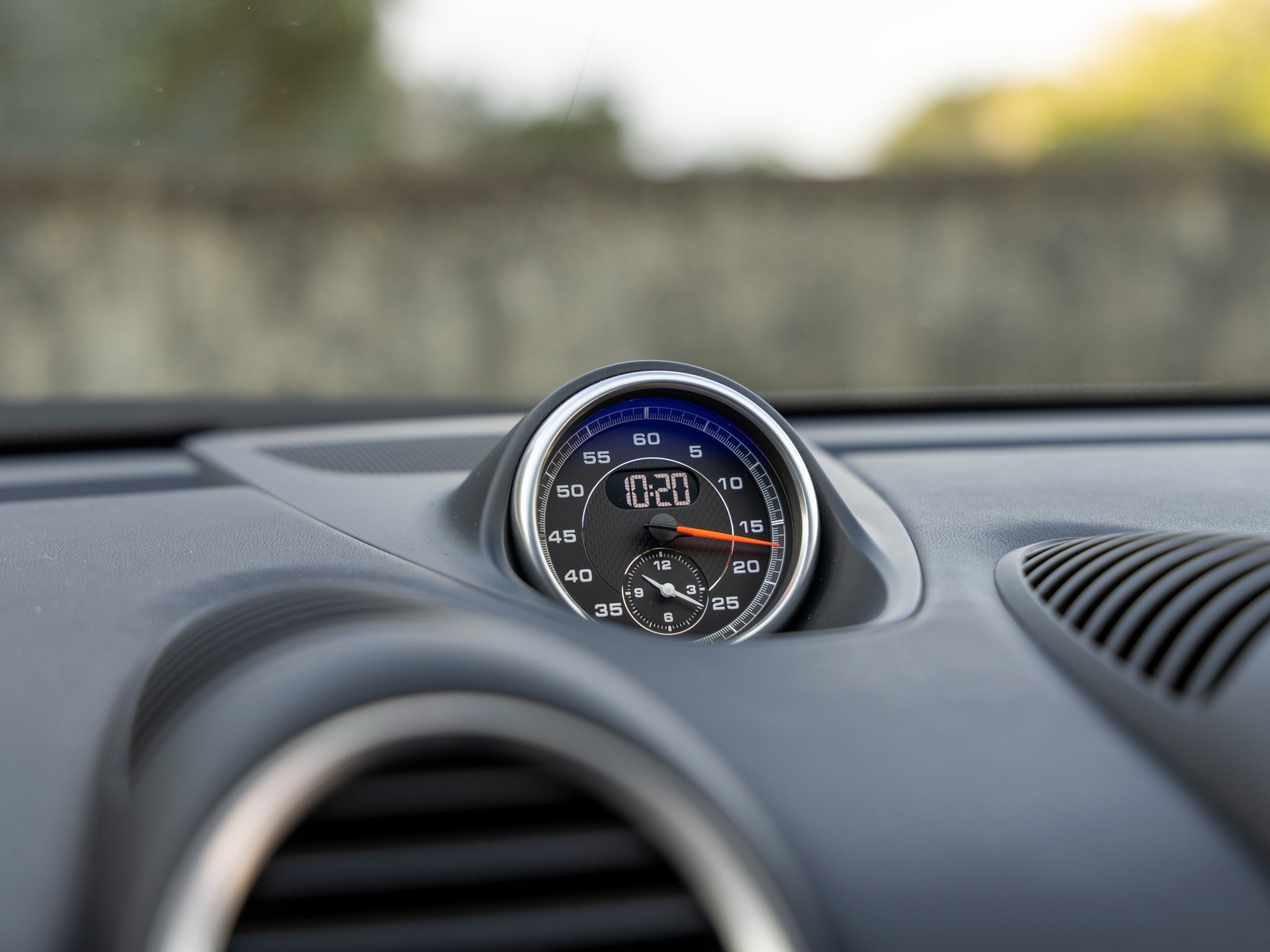 Certified 2024 Porsche 718 Cayman GT4 image 34