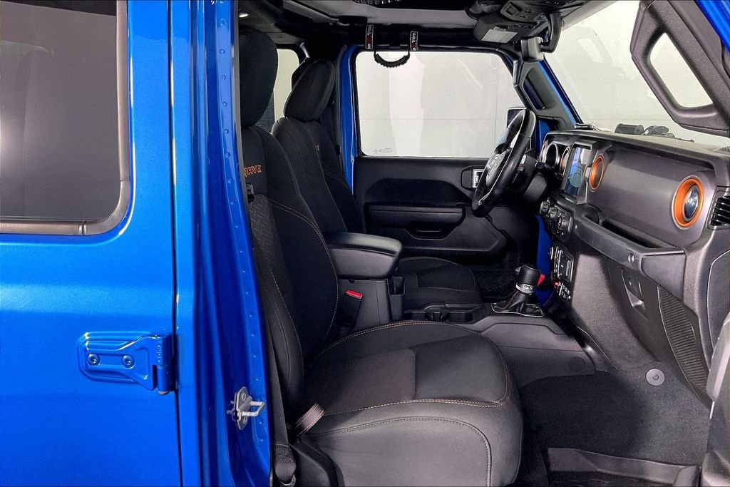 Used 2022 Jeep Gladiator Mojave w/ Trailer Tow Package image 10