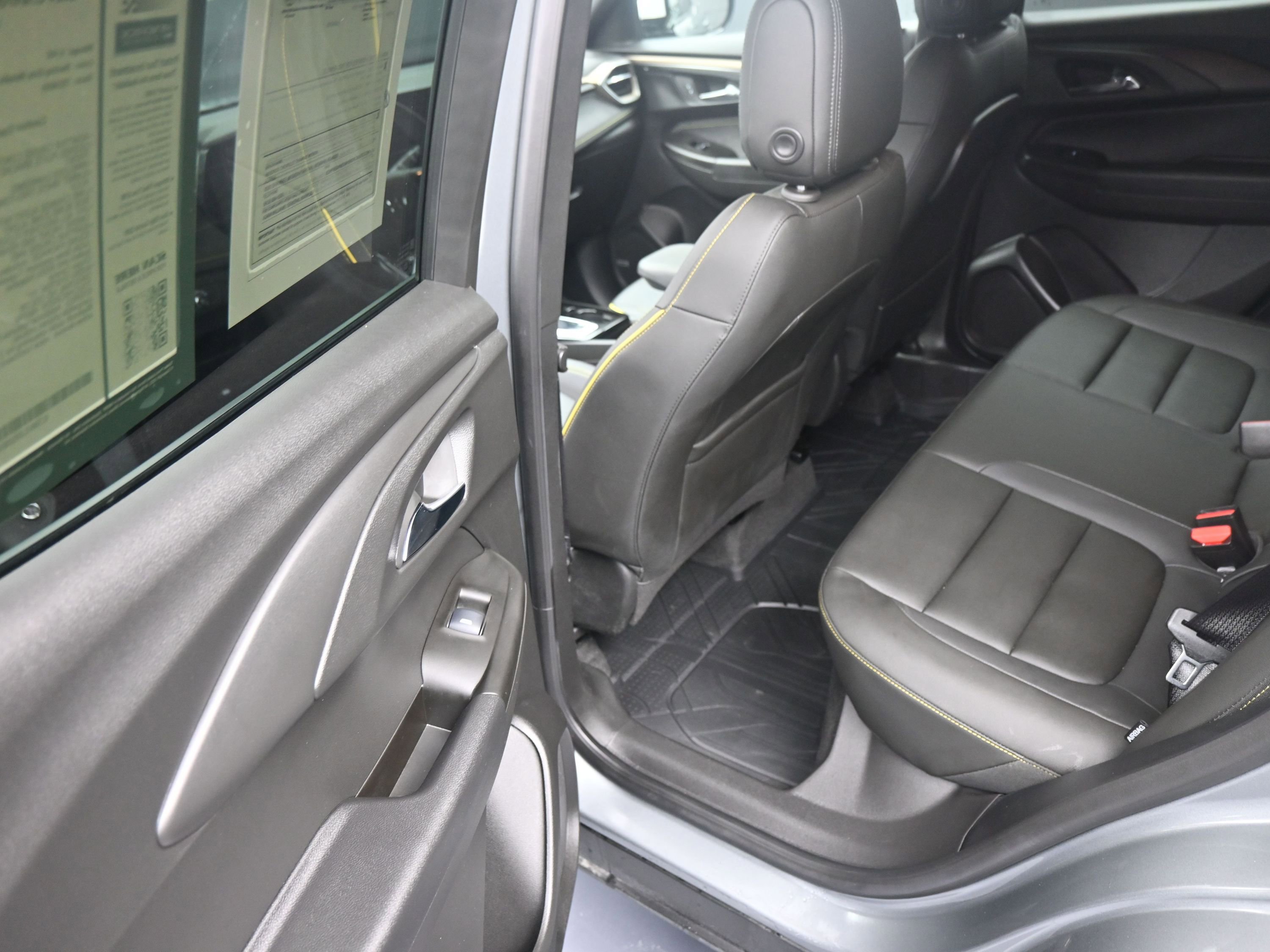 Used 2024 Chevrolet TrailBlazer ACTIV w/ Convenience Package FWD image 17