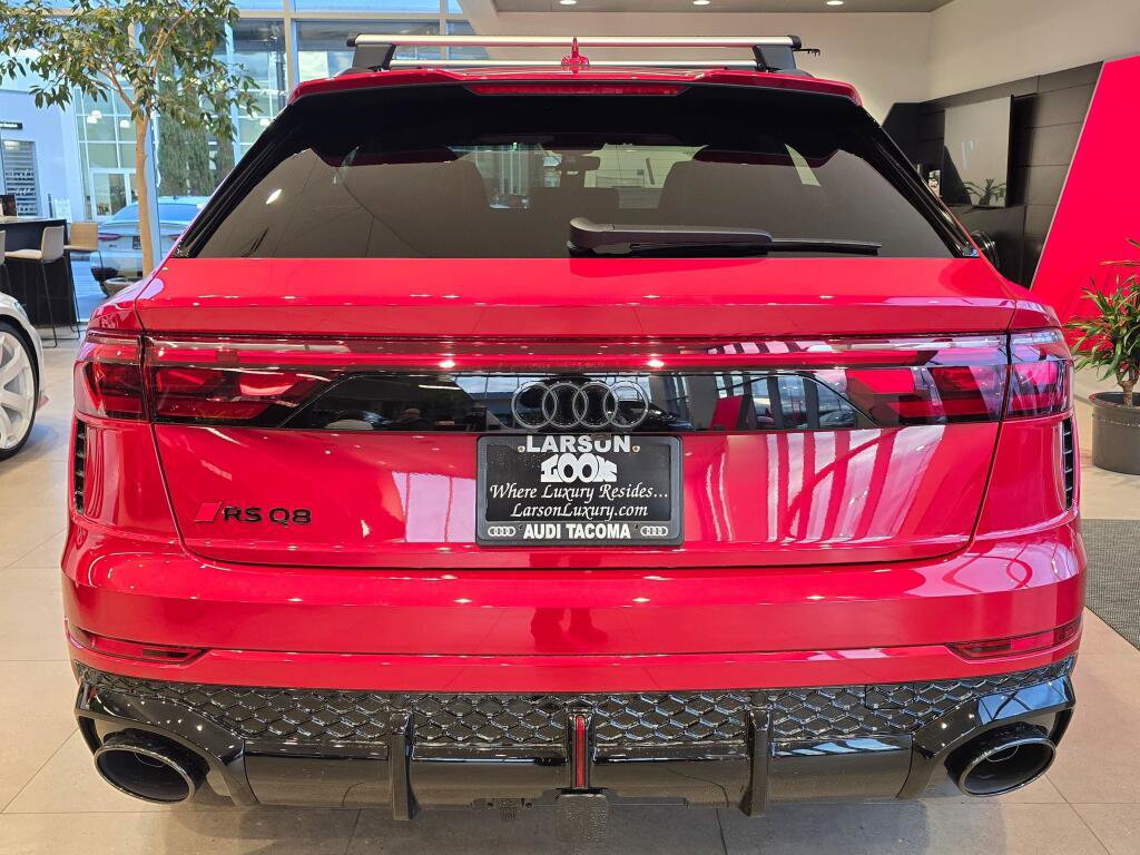 New 2026 Audi RS Q8 performance image 4