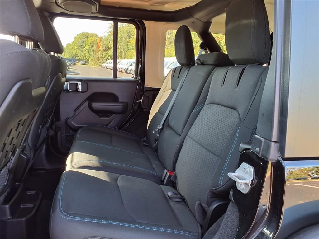 Used 2022 Jeep Wrangler Unlimited Rubicon 4xe w/ Cold Weather Group image 10