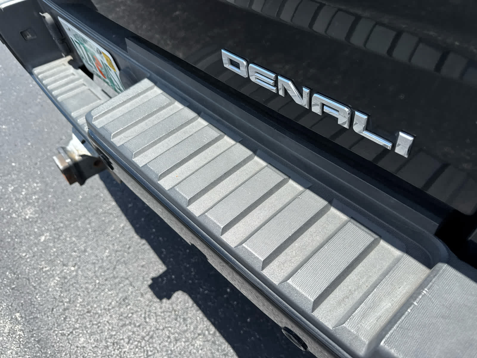 Used 2017 GMC Sierra 3500 Denali w/ Duramax Plus Package AWD/4WD image 10