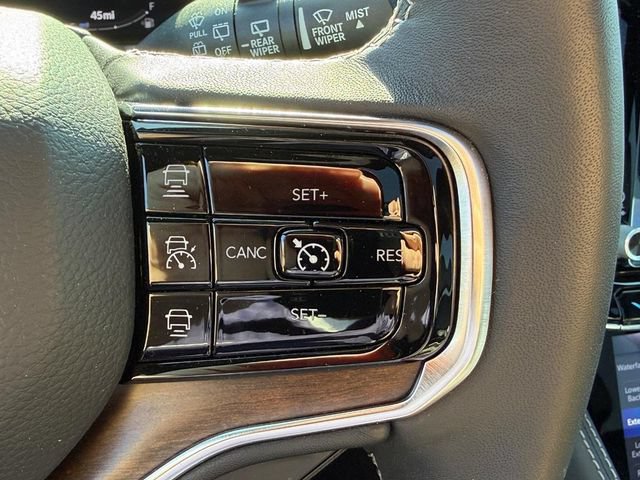 New 2024 Jeep Grand Wagoneer Series I w/ HD Trailer Tow Package AWD/4WD image 25