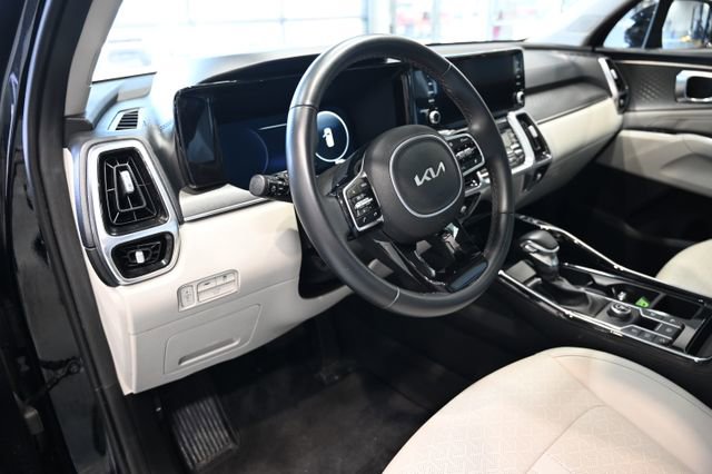 Used 2023 Kia Sorento SX image 26