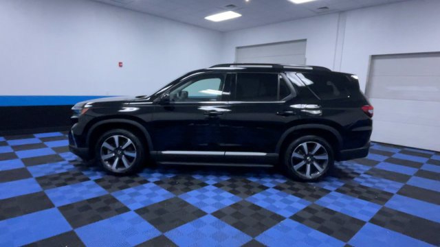Certified 2023 Honda Pilot Touring image 5