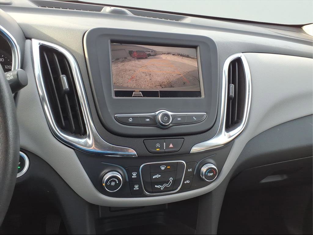 Used 2022 Chevrolet Equinox LS w/ LS Convenience Package image 18