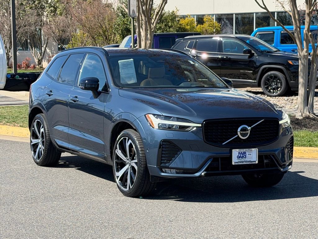 Used 2024 Volvo XC60 B5 Ultimate w/ Protection Package Premier
