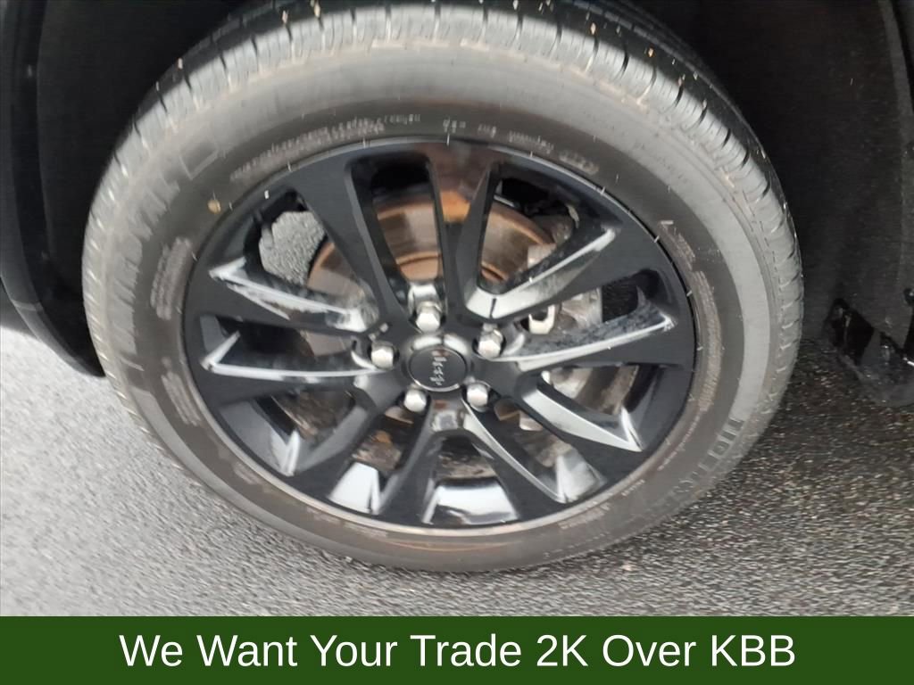 Used 2020 Jeep Grand Cherokee Altitude image 22