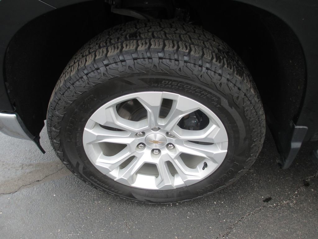 Used 2023 Chevrolet Silverado 1500 LTZ w/ LTZ Convenience Package II image 14