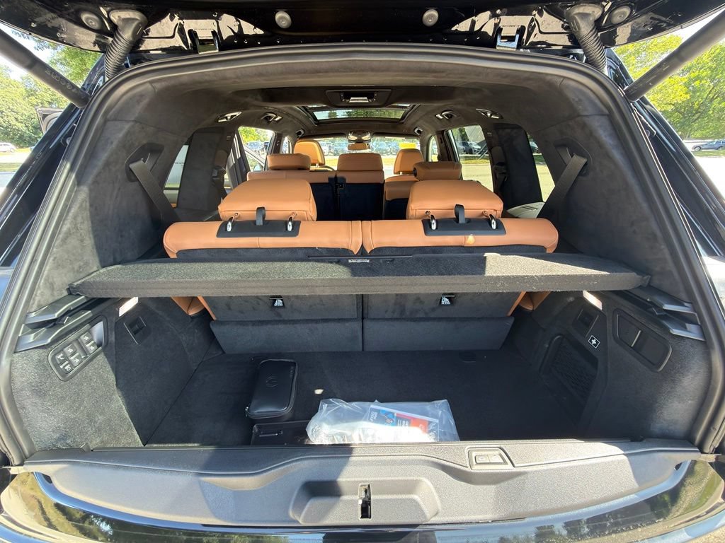 New 2027 BMW X7 xDrive40i w/ Executive Package AWD/4WD image 24