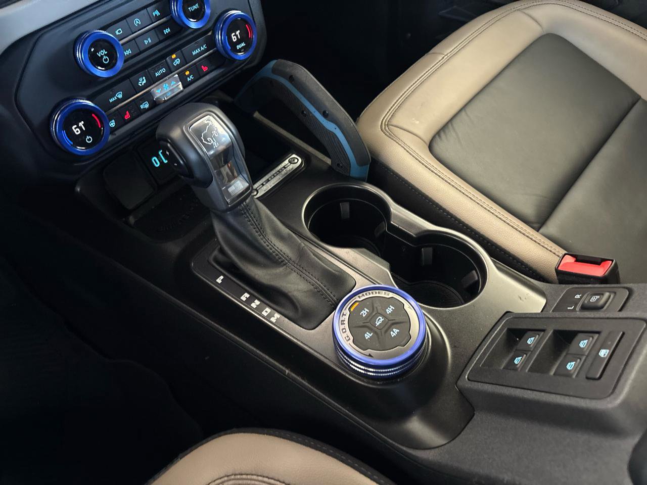 Used 2023 Ford Bronco Wildtrak AWD/4WD image 15