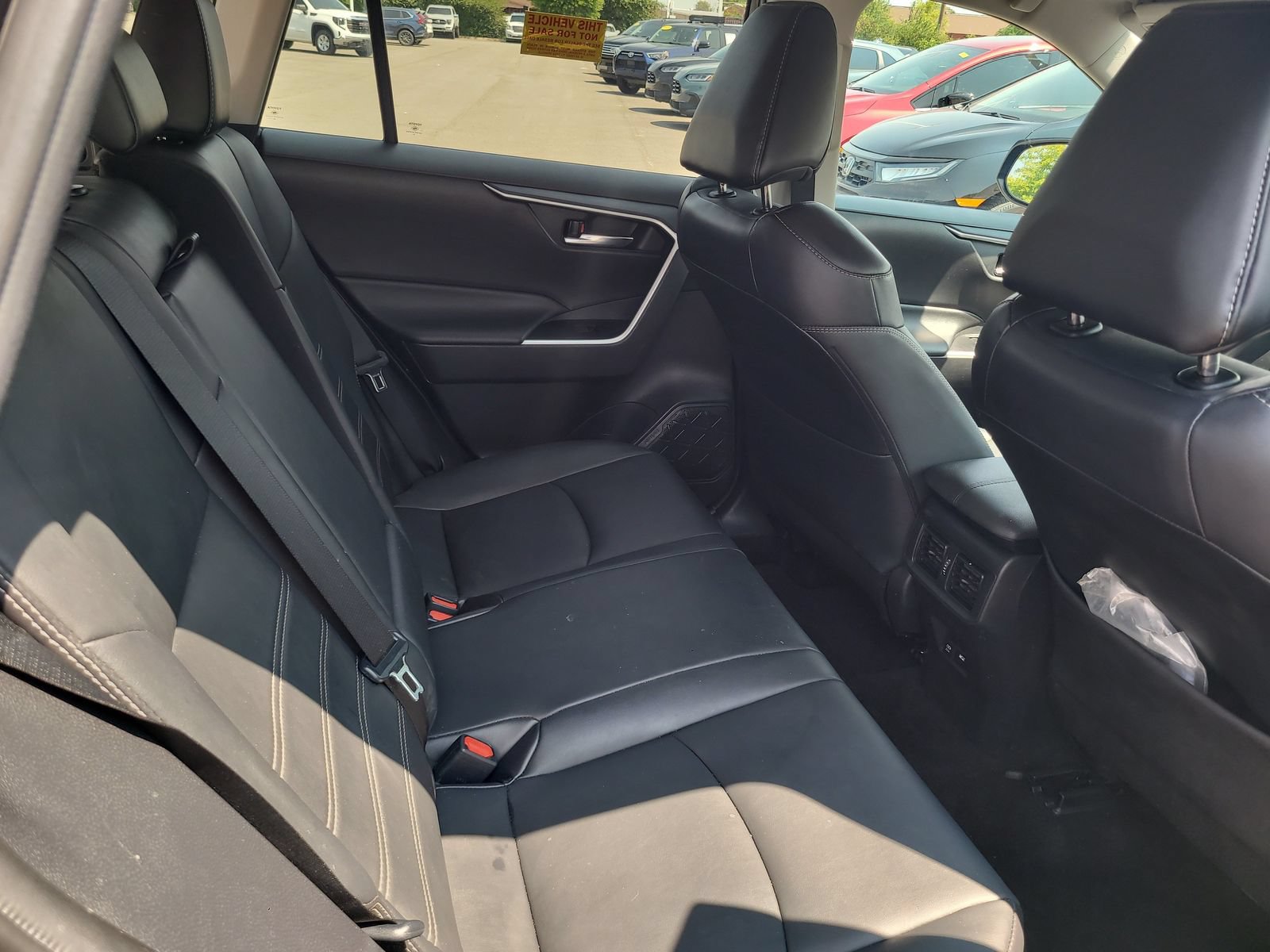 Used 2021 Toyota RAV4 XLE Premium FWD image 29