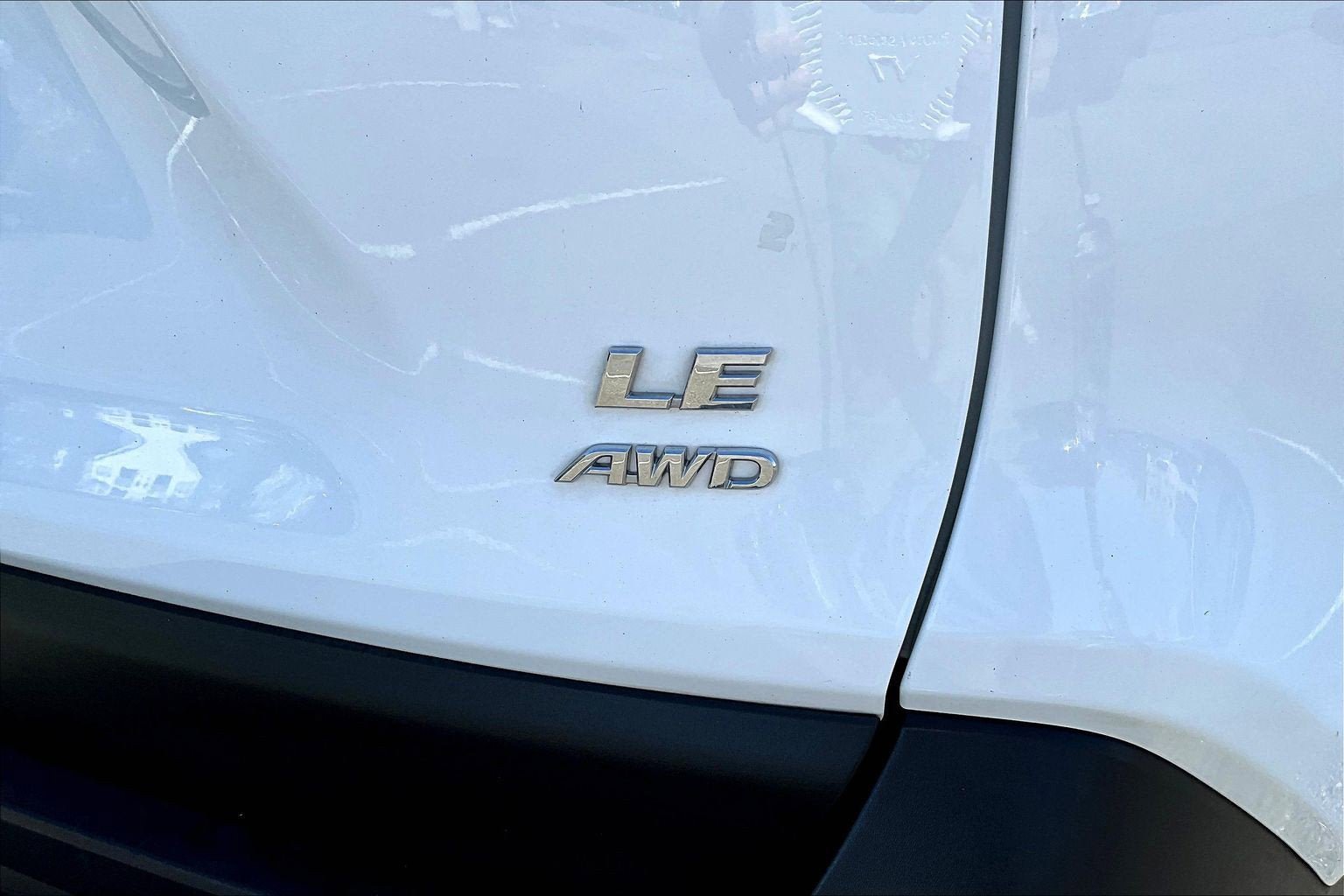 Used 2023 Toyota RAV4 LE AWD/4WD image 8