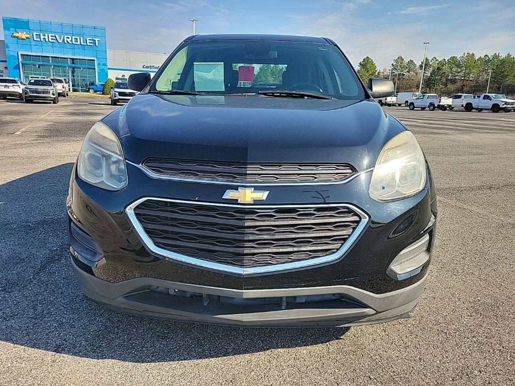 Used 2017 Chevrolet Equinox LS image 2