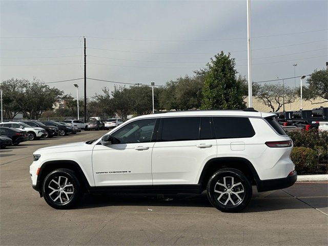 Used 2023 Jeep Grand Cherokee L Limited image 4