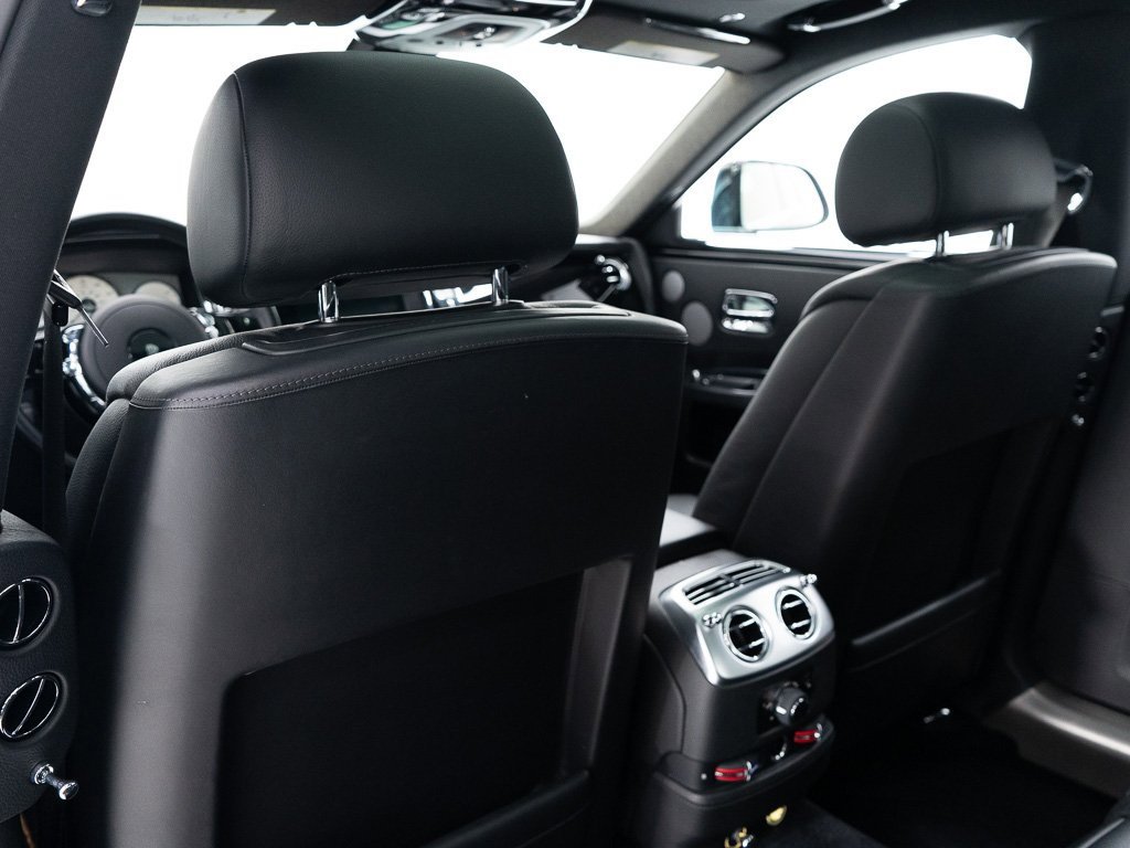 Certified 2017 Rolls-Royce Ghost image 23