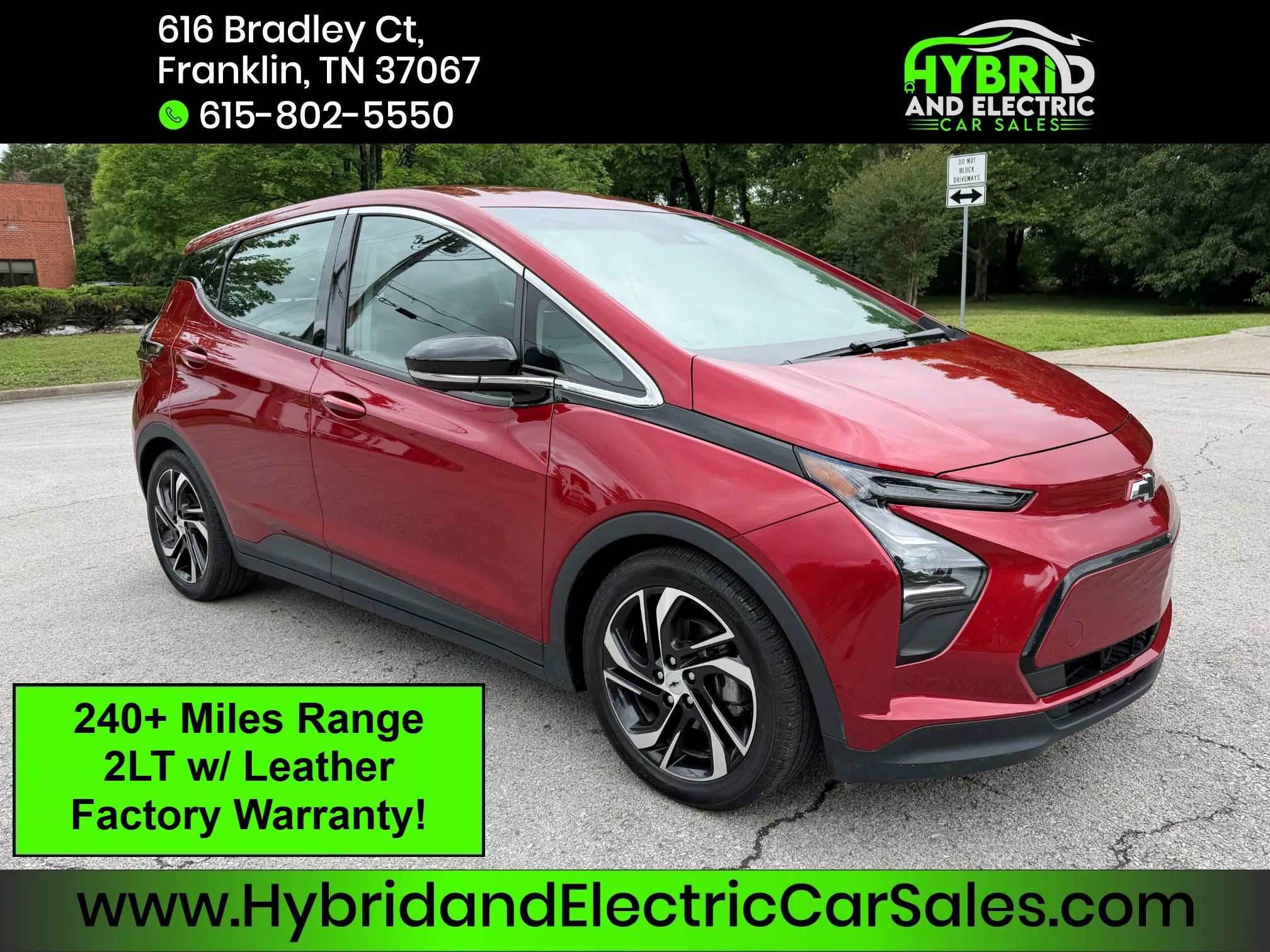 Used 2022 Chevrolet Bolt LT w/ Infotainment Package FWD image 1