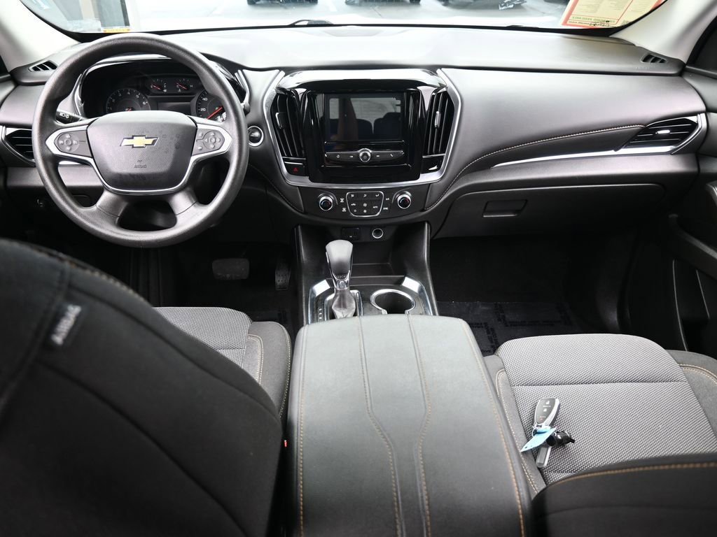 Used 2021 Chevrolet Traverse LS image 34