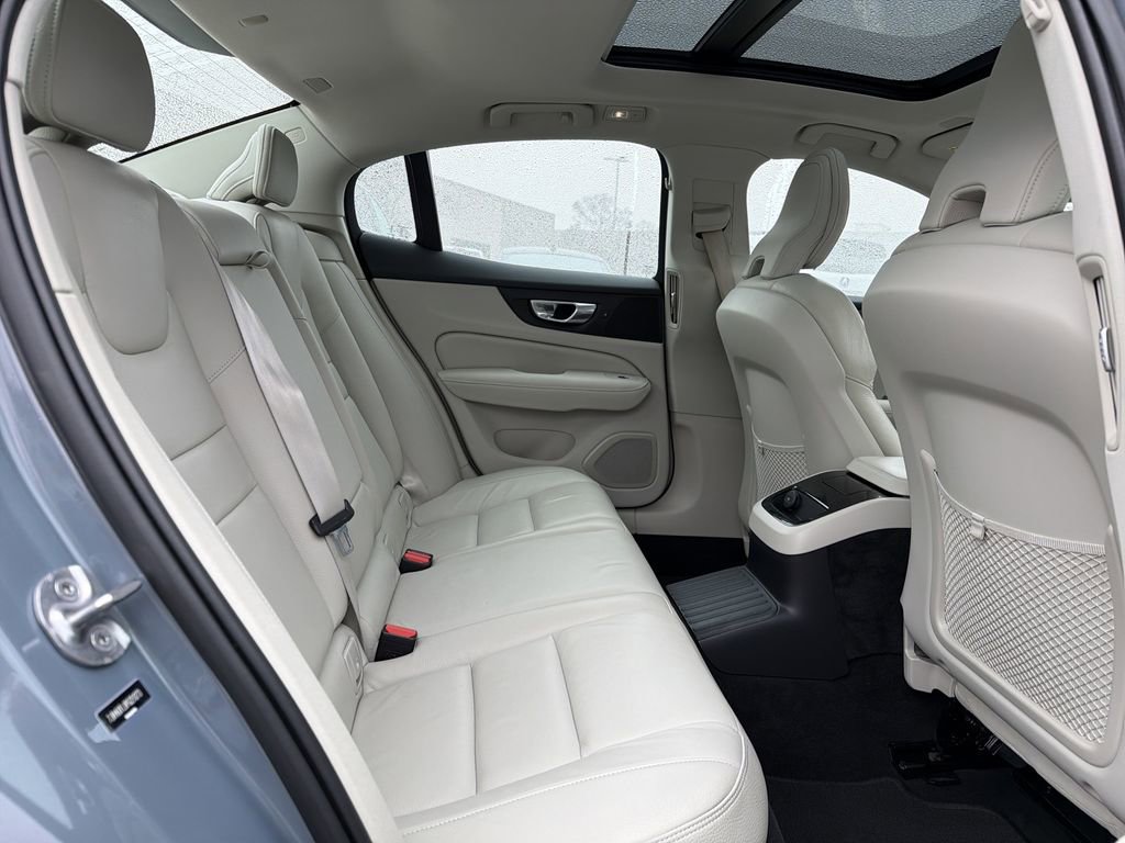 Used 2023 Volvo S60 T8 Plus image 16