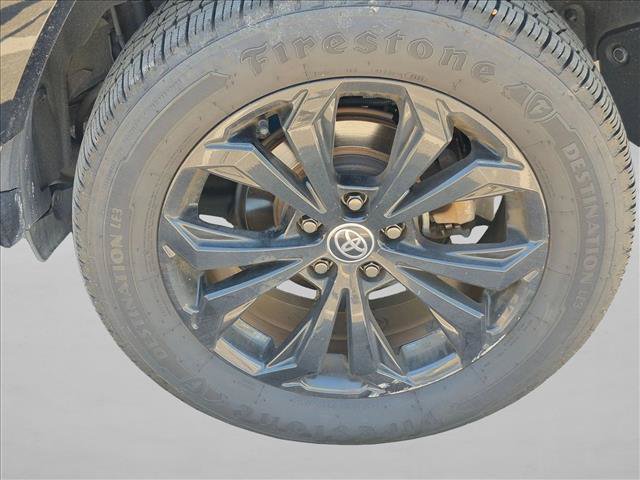 Used 2022 Toyota RAV4 SE AWD/4WD image 16