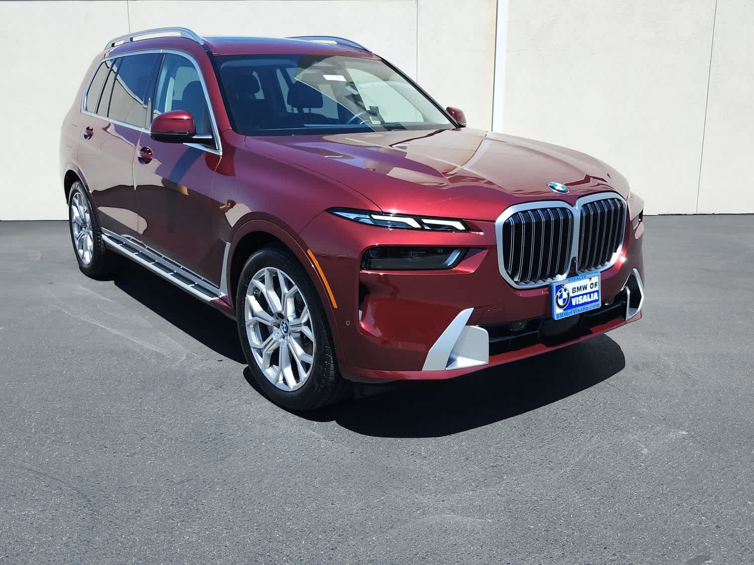 Used 2025 BMW X7 xDrive40i w/ Premium Package AWD/4WD image 2