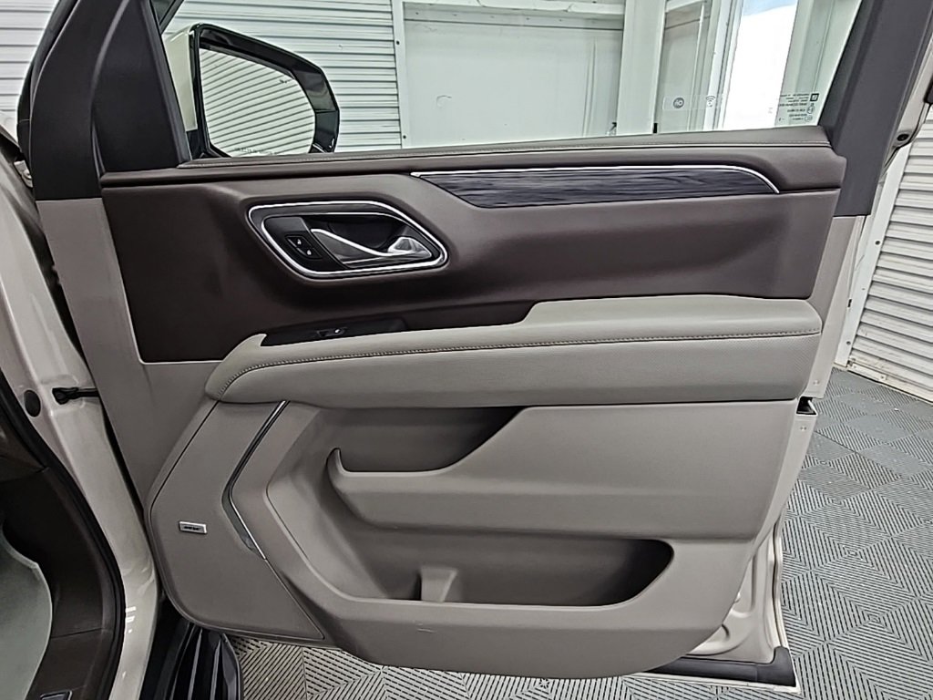 Certified 2022 GMC Yukon XL SLT w/ SLT Luxury Package image 44