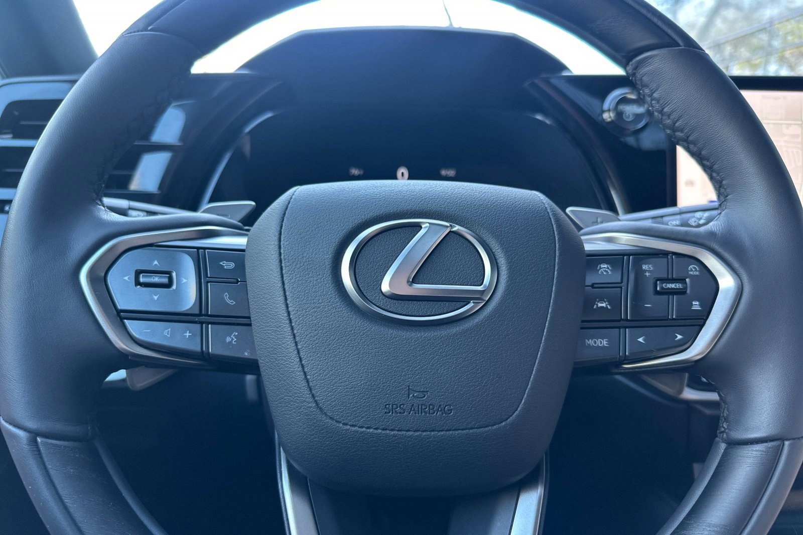 Certified 2025 Lexus RX 350h w/ Convenience Package image 30