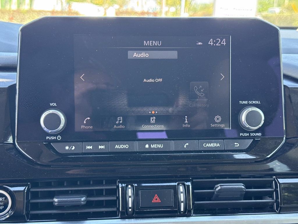 Certified 2024 Nissan Pathfinder SV FWD image 23