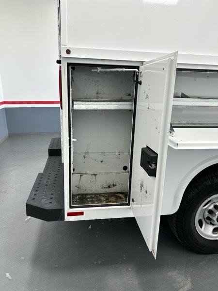 Used 2020 GMC Savana 3500 w/ Power Convenience Package RWD image 27