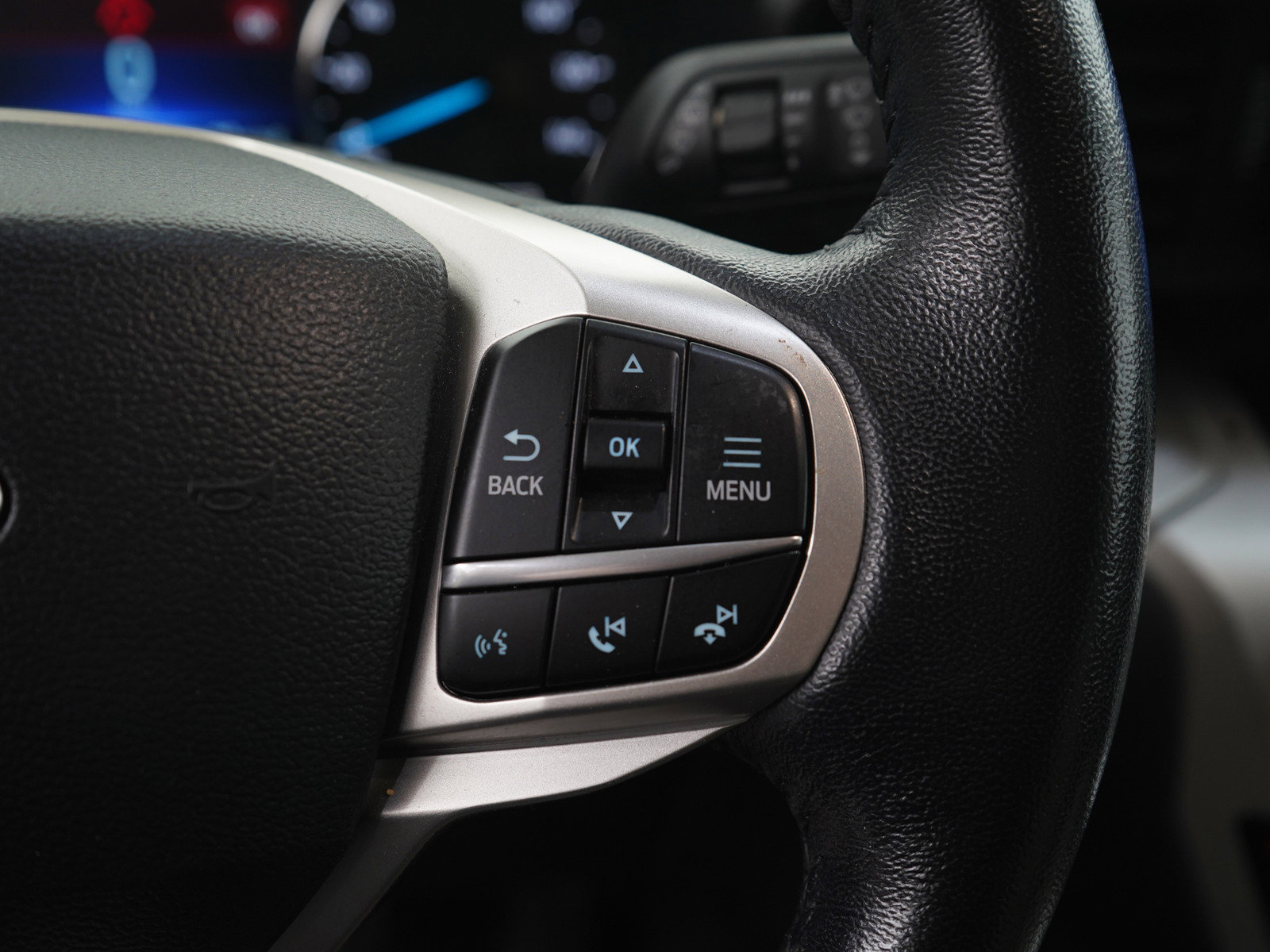 Used 2021 Ford Explorer XLT image 19