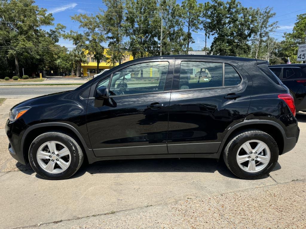 Used 2022 Chevrolet Trax LS image 8