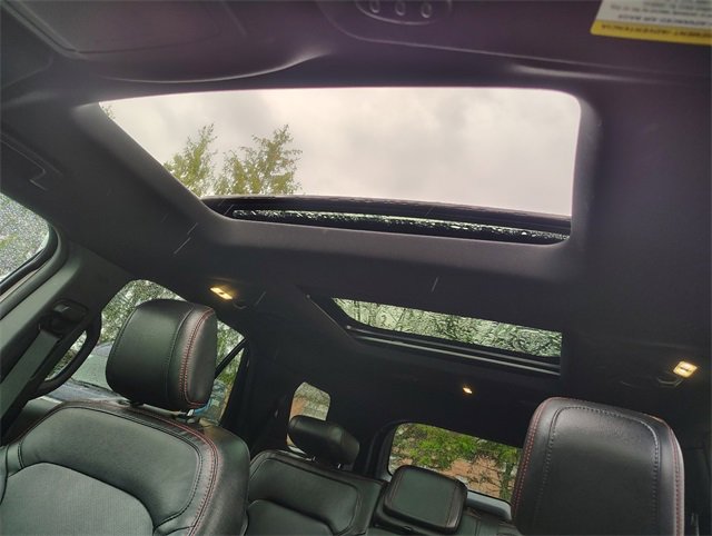 Used 2018 Ford Explorer Sport w/ Equipment Group 401A image 5