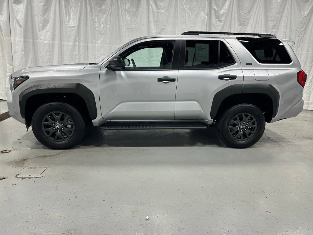Used 2025 Toyota 4Runner SR5 image 4