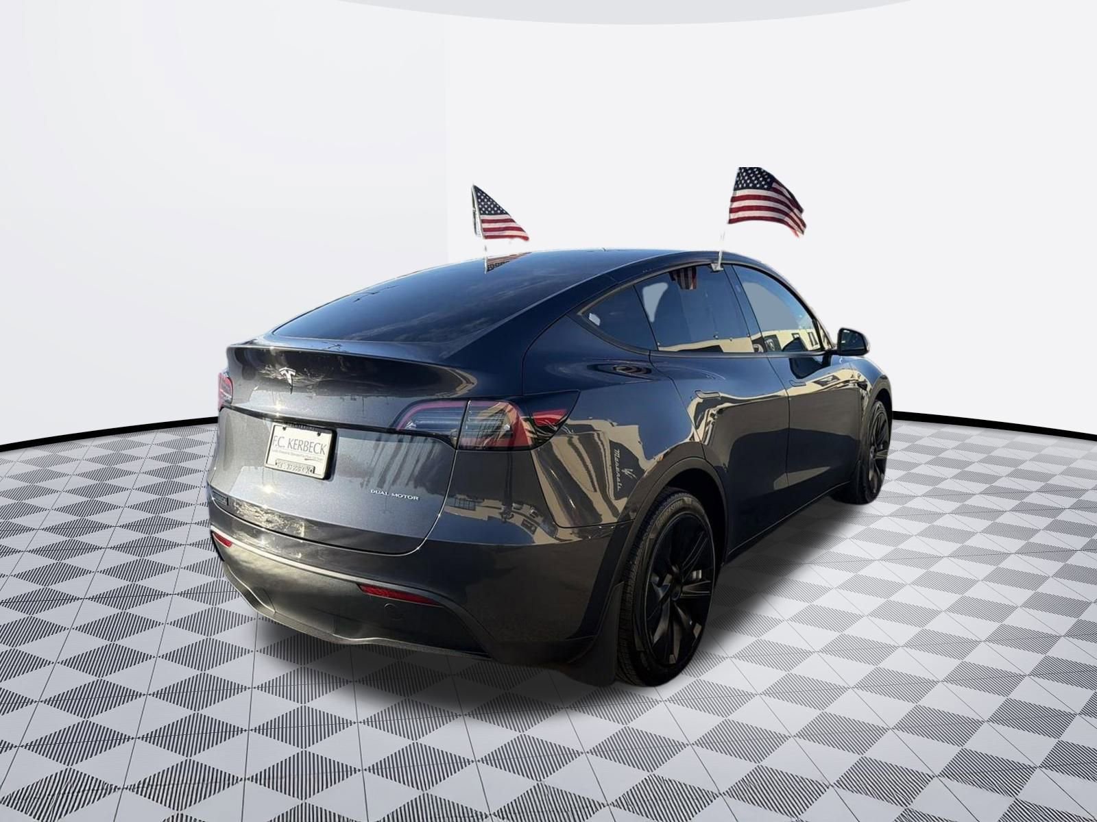 Used 2024 Tesla Model Y Long Range image 5