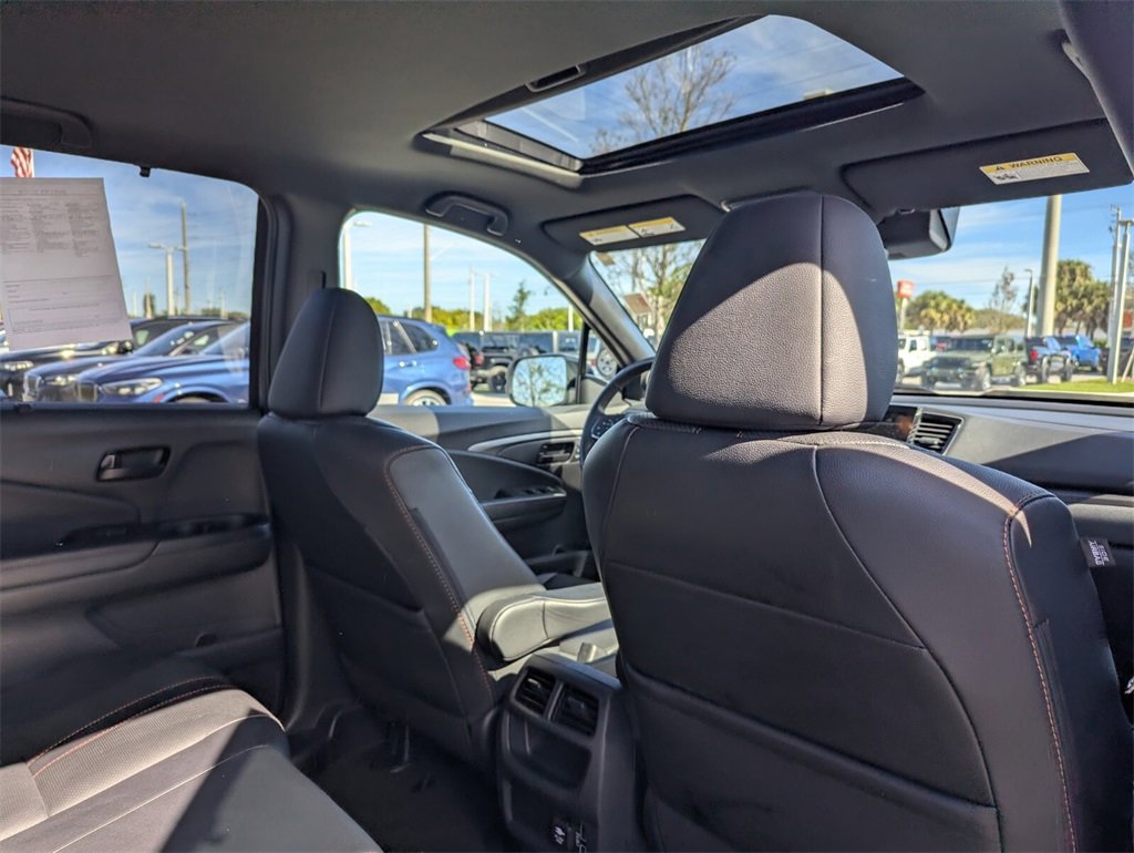 Used 2023 Honda Passport TrailSport image 12