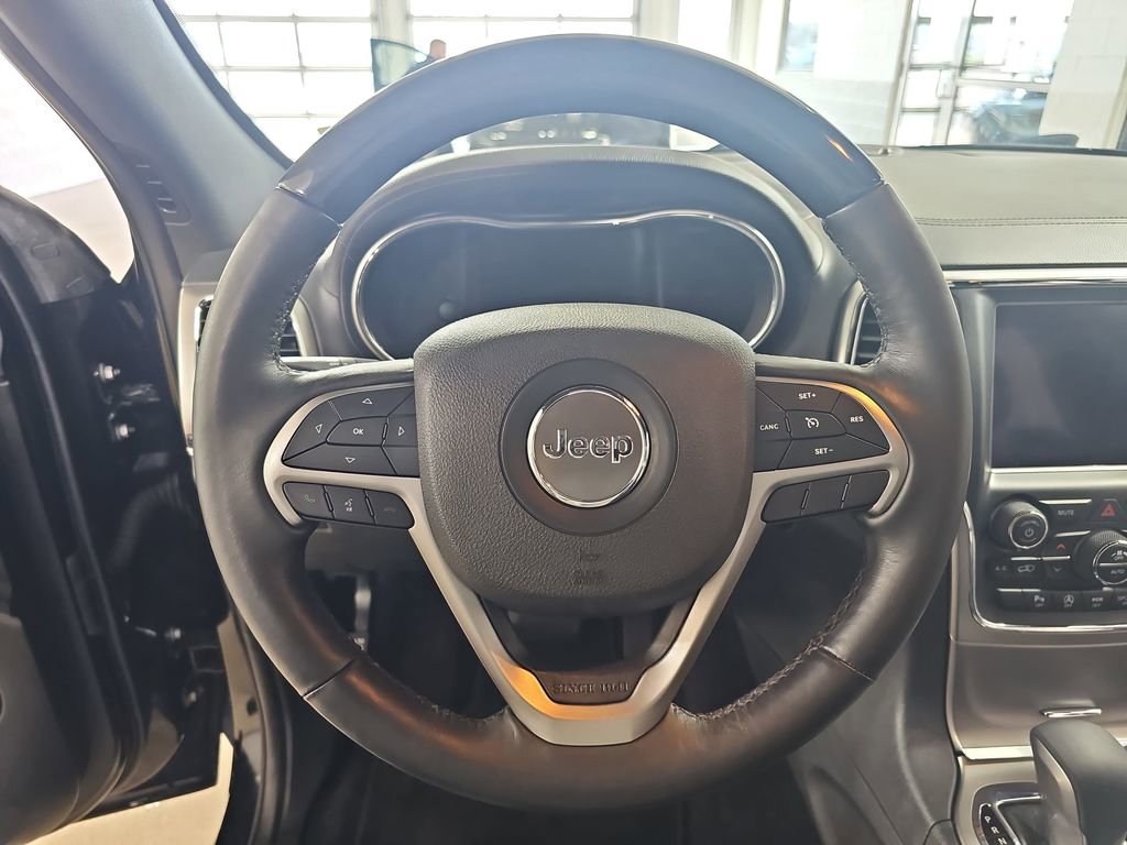 Used 2018 Jeep Grand Cherokee Overland image 22