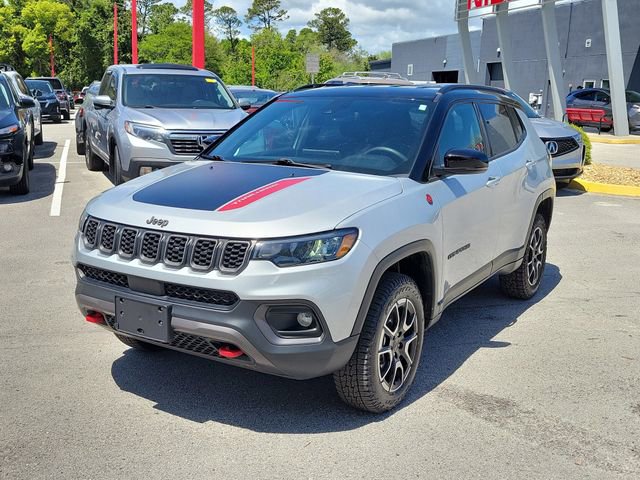 Used 2024 Jeep Compass Trailhawk AWD/4WD image 5
