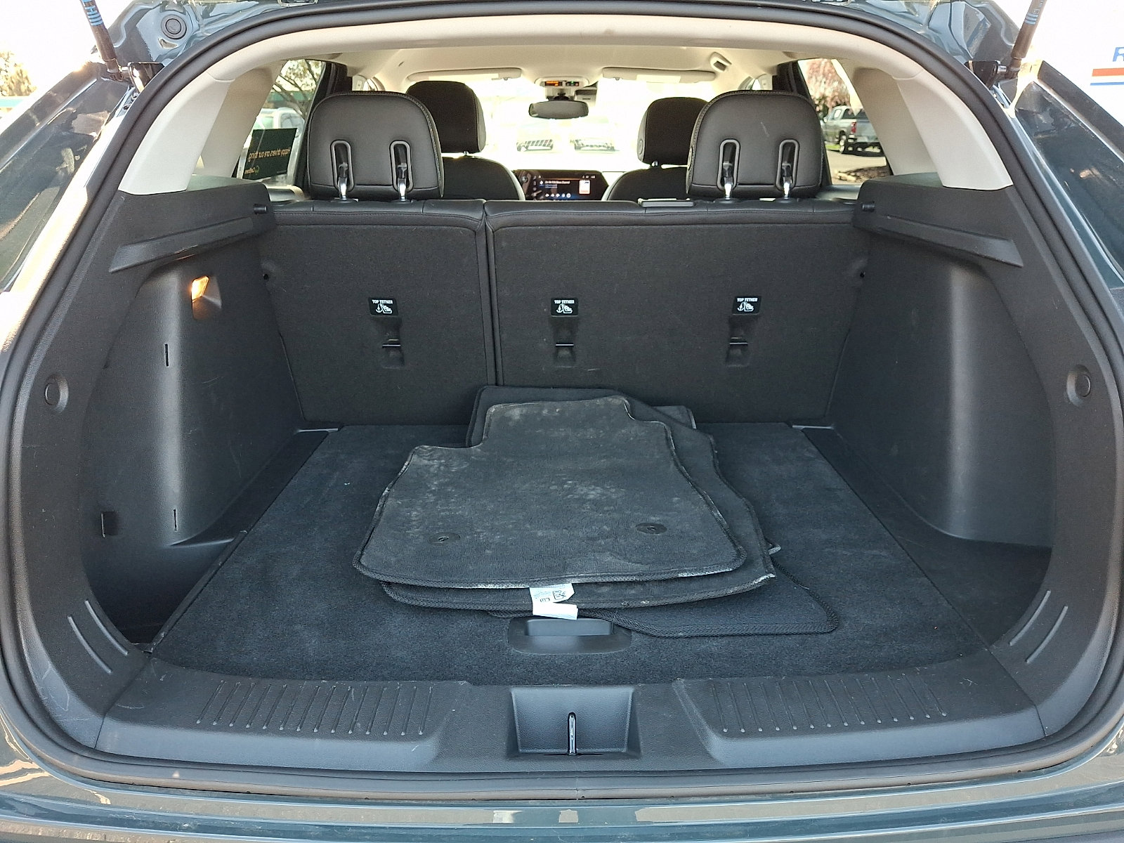 Certified 2025 Chevrolet Trax LT FWD image 28