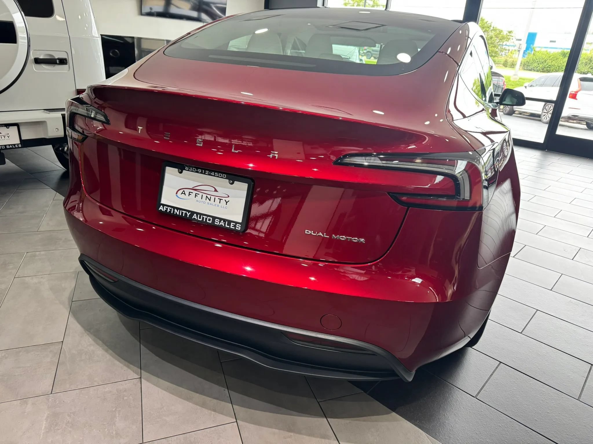 Used 2024 Tesla Model 3 Long Range AWD/4WD image 5
