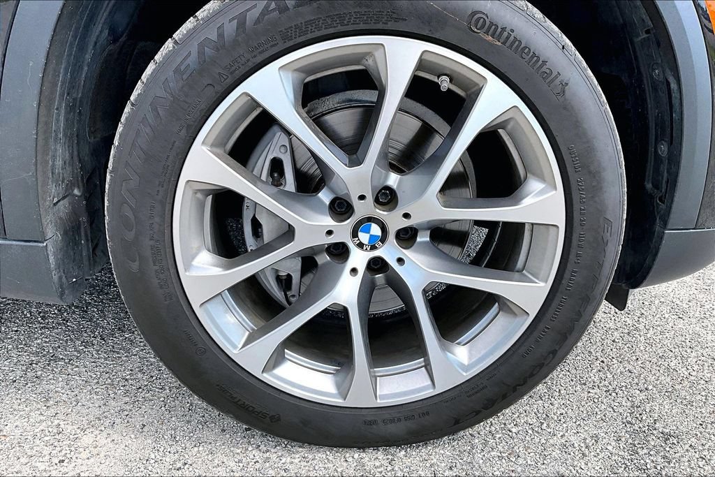 Used 2024 BMW X5 xDrive40i w/ Premium Package AWD/4WD image 9